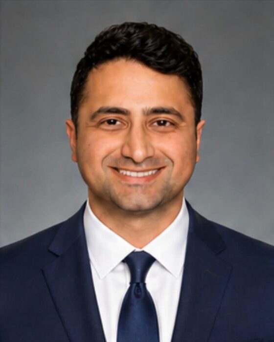 Dr. Youram Farzam, Endodontist at Dental Specialty Group